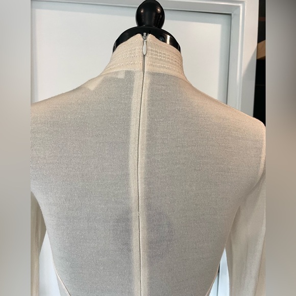 Alaïa VTG 90s Long Sleeve Knit Bodysuit, cream, high V neck, zip back, XS, EUC - Picture 8 of 14